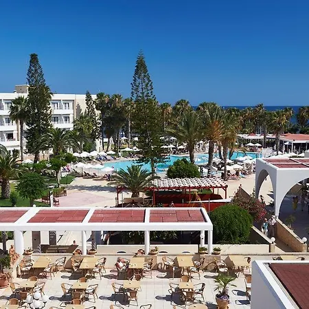 Louis Phaethon Resort