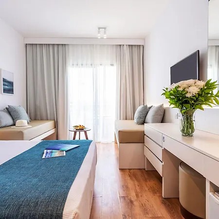 Louis Phaethon Resort 4*