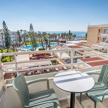 Louis Phaethon Resort