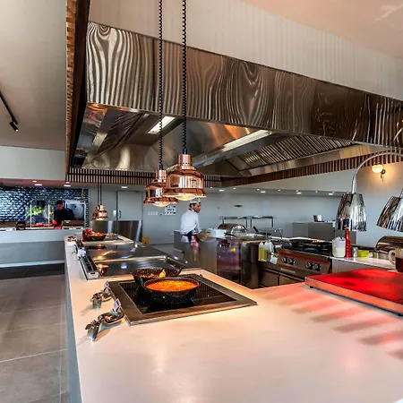 Resort Louis Phaethon