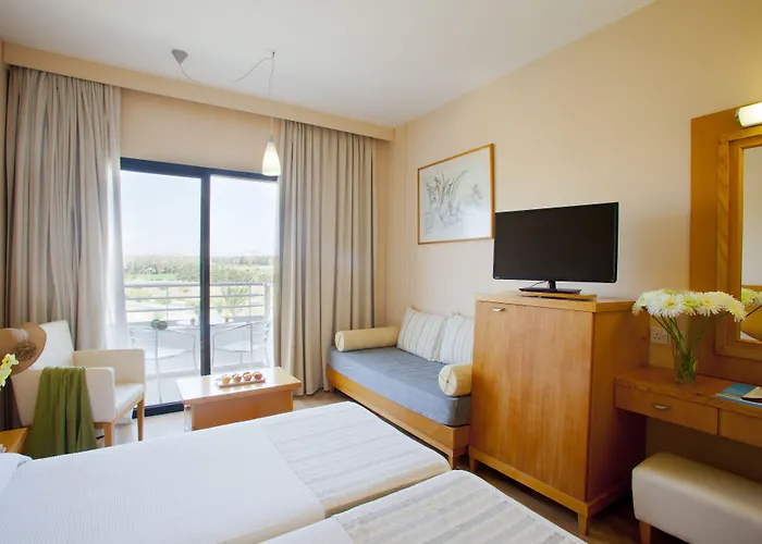 Üdülőközpont Louis Phaethon Jeroszkípu