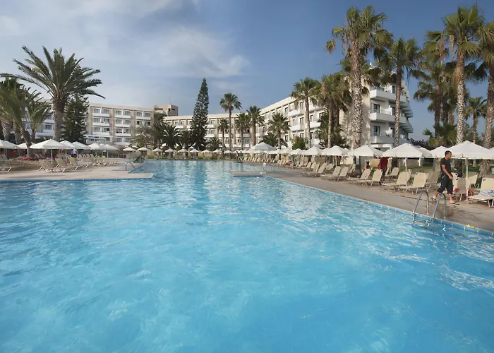 Louis Phaethon Üdülőközpont 4*