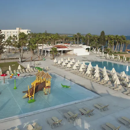 אתר נופש Louis Phaethon