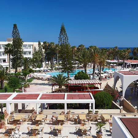 Louis Phaethon Resort 4*