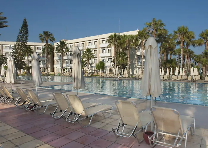 Louis Phaethon Semesteranläggning (resort) Geroskipou