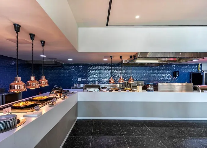 Semesteranläggning (resort) Louis Phaethon